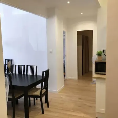 Appartement Flc - St Charles 100 M, 10 Guests 3 - Box En Sus